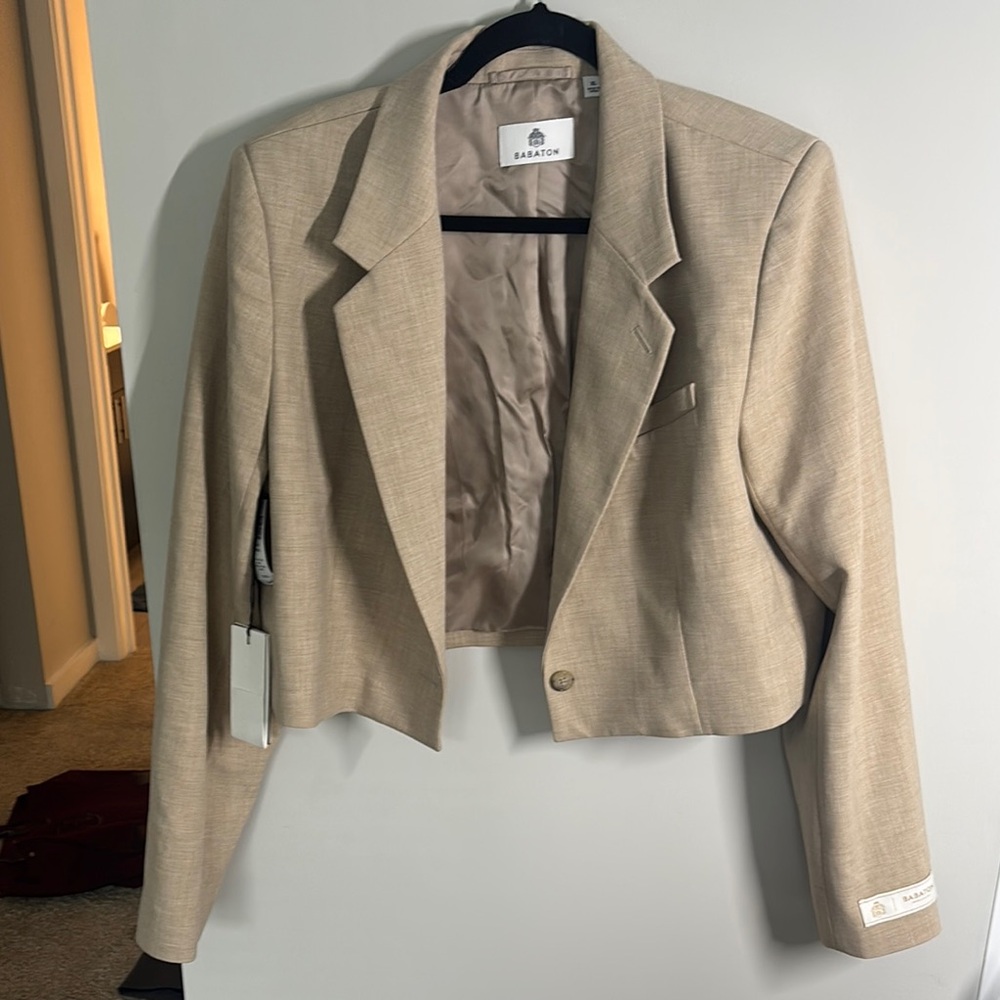 NWT Aritzia Arbus Blazer